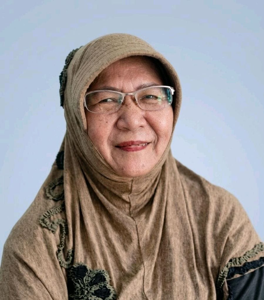 Almh. Omi Rachmillah Binti Djakaria